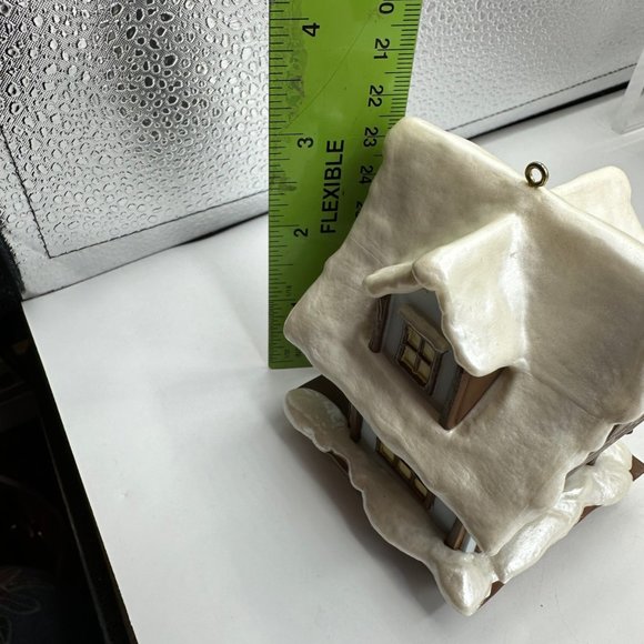 Hallmark Keepsake Magic Ornament Light Motion Mr Mrs Santa Claus Hug Christmas - Picture 14 of 14